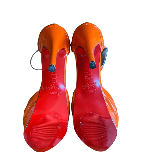 Christian Louboutin Paris Orange Patent Leather Heels - Picture 4 of 8
